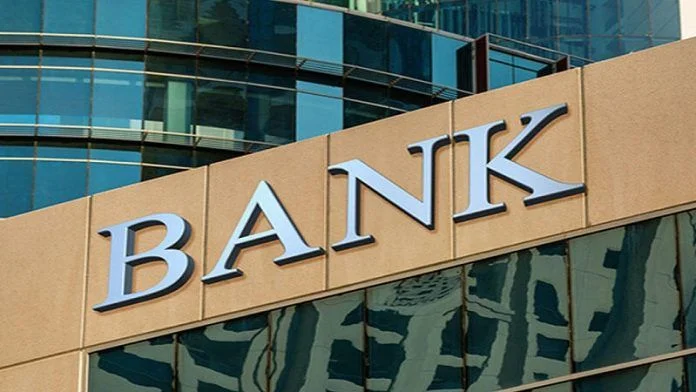 Sabah banklar və “Azərpoçt” İŞLƏYƏCƏK