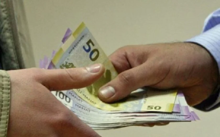 Azərbaycanda orta aylıq əməkhaqqı 8 % artıb
