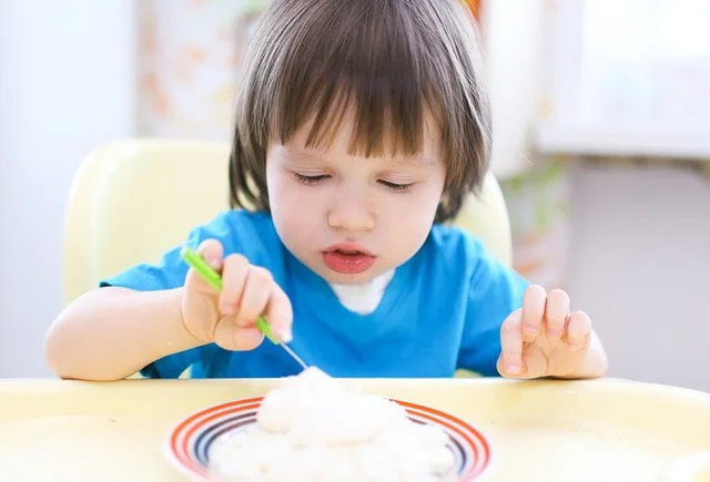 Uşaqları qida allergenlərindən qorumaq lazım deyil. Pediatrlardan məsləhət