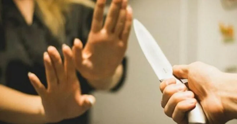 Oğuzda 15 yaşlı oğlan anasını öldürdü