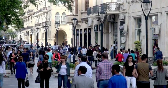 Azərbaycan əhalisi 2024 cü ilədək hər il 1% dən çox artacaq İMF