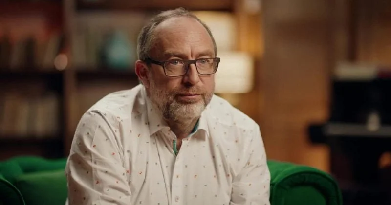 Wikipedia nın banisi Cimmi Ueyls 48 saniyəyə müsahibəni “bitirdi” VİDEO