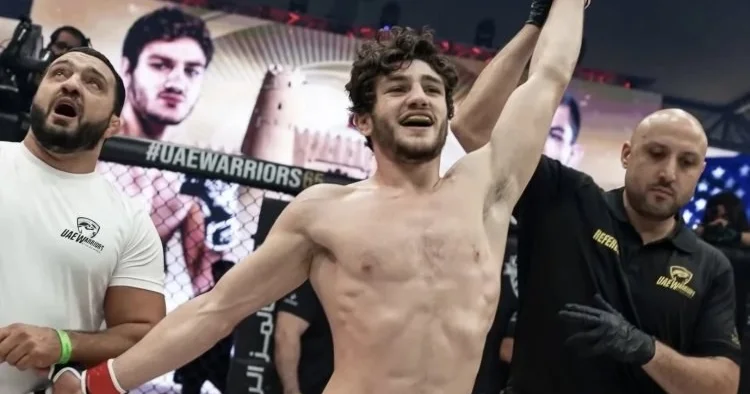 Azərbaycanlı döyüşçü tacik rəqibinə ikinci raundda qalib gəldi