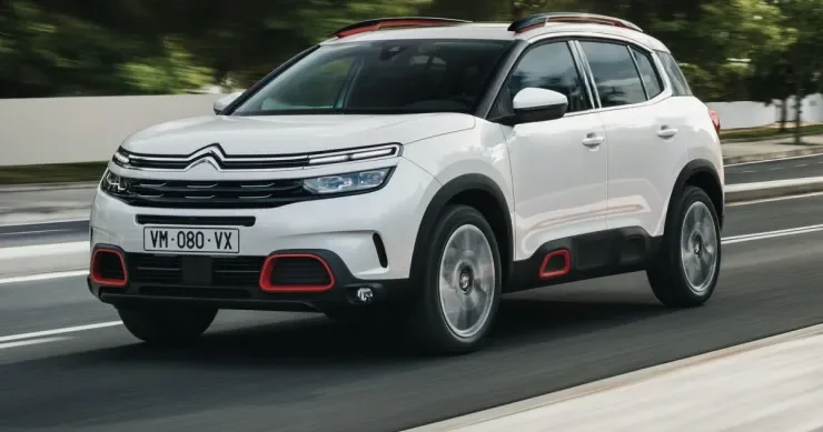 Dünyanın ən yaxşı 10 avtomobili SİYAHI