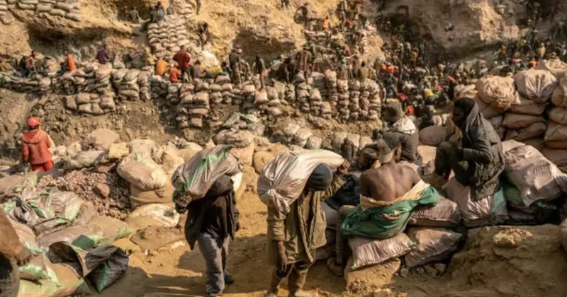 Konqoda mis mədəni çöküb, onlarla insan ölüb