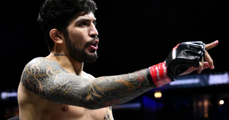 Amerikalı döyüşçüyə ömürlük qadağa qoyuldu