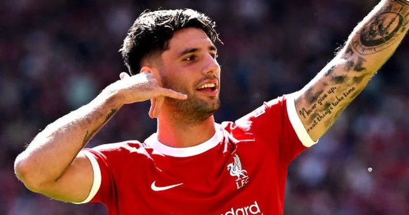 Real Madrid yarımmüdafiəçiyə yeni müqavilə üçün böyük maaş artımı təklif edir