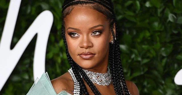 Rihannanı belə görməmisiniz FOTOlar