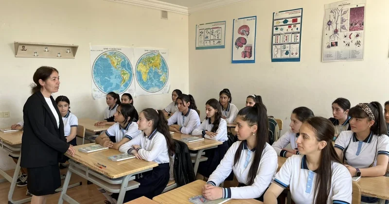 İllərdir dəyişməyən “ƏNƏNƏ” Qızlara təhsil qadağaları nə vaxt SONA ÇATACAQ?