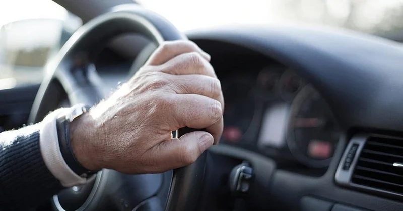 Ekspert: Yol qaydalarını pozan məşhurlar cəmiyyət üçün pis nümunədir