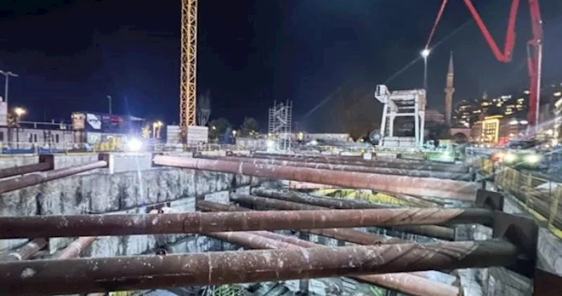 İstanbulda metro stansiyasında çökmə meydana gəldi Ölən var