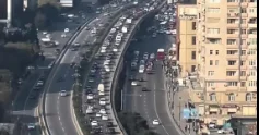 Yeni zolağa görə həftəsonu kilometrlərlə tıxac yarandı VİDEO