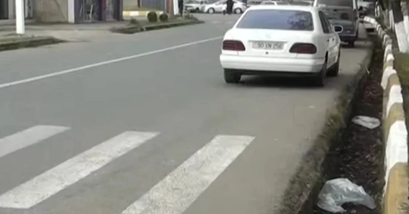 Lənkəranda yol PROBLEMİ: Piyadalar üçün təhlükəli vəziyyət yaranıb VİDEO