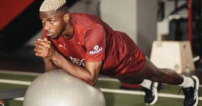 Barselona Qalatasaray ın futbolçusunu transfer edə bilər