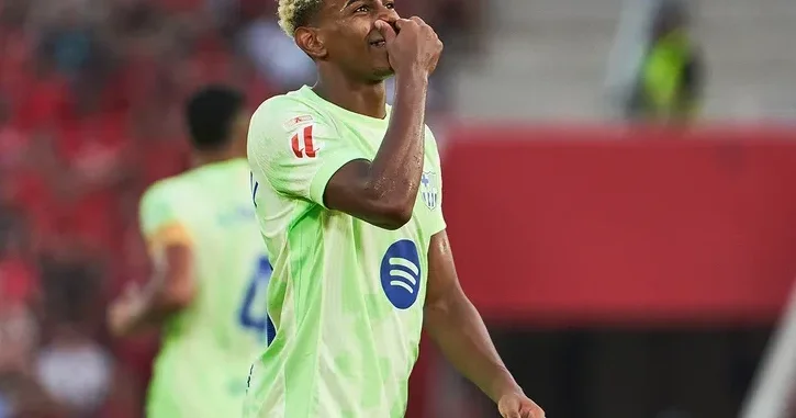 İspaniya millisinin sabiq baş məşqçisi: Yamal belə davam edəcəyi təqdirdə gözdən düşəcək