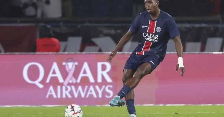 Müdafiəçi Vilyam Paço PSJ ilə müqaviləsini uzadıb