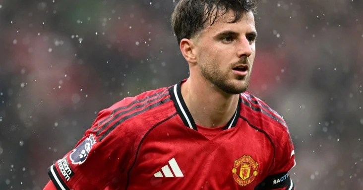 Mançester Yunayted in yarımmüdafiəçisini təhqir edən 19 yaşlı azarkeş saxlanıldı