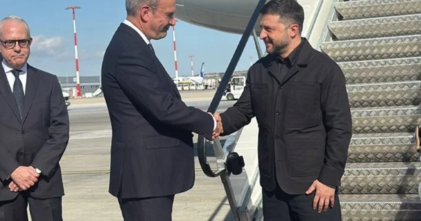 Zelenski Yunanıstana GETDİ