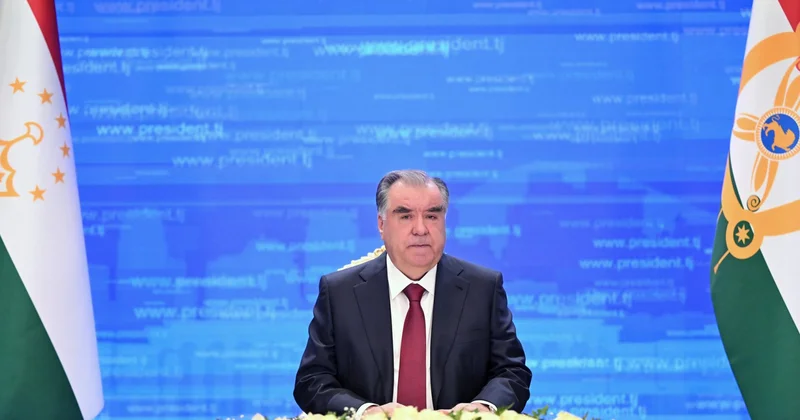 Эмомали Рахмон поздравил Президента Ильхама Алиева в связи со вступлением Азербайджана в формат консультативной встречи ЦА