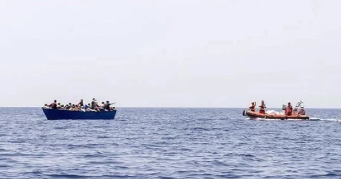 Miqrantları daşıyan qayıqlar qəzaya uğrayıb, azı dörd nəfər həlak olub