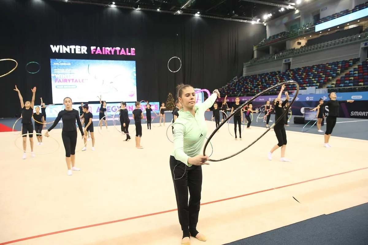 Macarıstanlı bədii gimnastın Bakıda ustad dərsi FOTO İdman və Biz