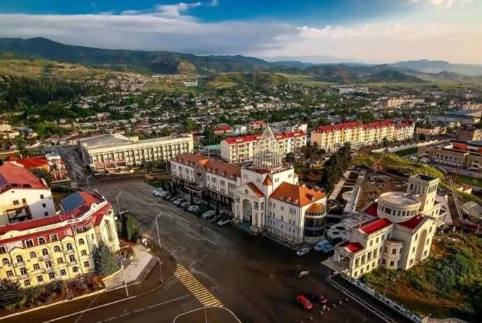 Xankəndi, Ağdərə və Xocalıda küçə, park və meydançaları bu şirkət təmizləyəcək və işıqlandıracaq 932 minlik layihə