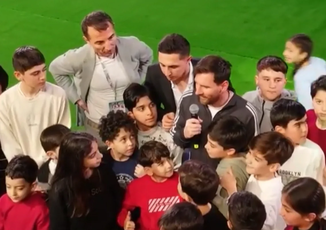 Messi və komanda yoldaşlarının fanatları ilə görüşündə diqqətçəkən MƏQAM