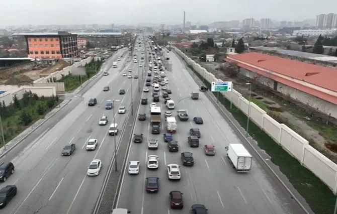 Koroğludan mərkəzə gedən yolda iki PROBLEM Xəbər saytı Son xəbərlər və Hadisələr