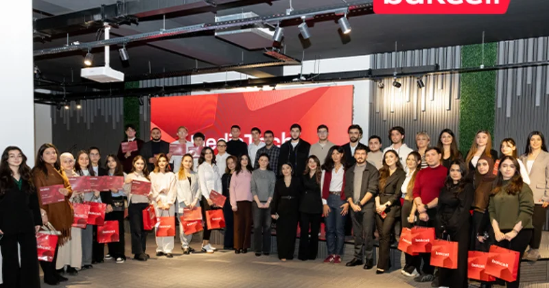 Bakcell провел обучающую программу MediaTech для техноблогеров ФОТО