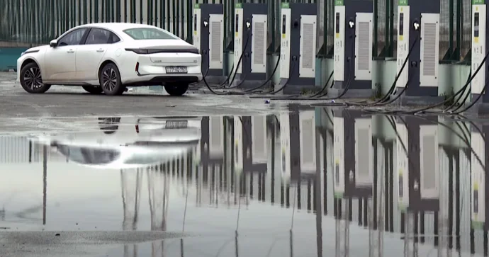 Su altında qalan şarj məntəqələri: 17 sindən yalnız ikisi işləkdir VİDEO