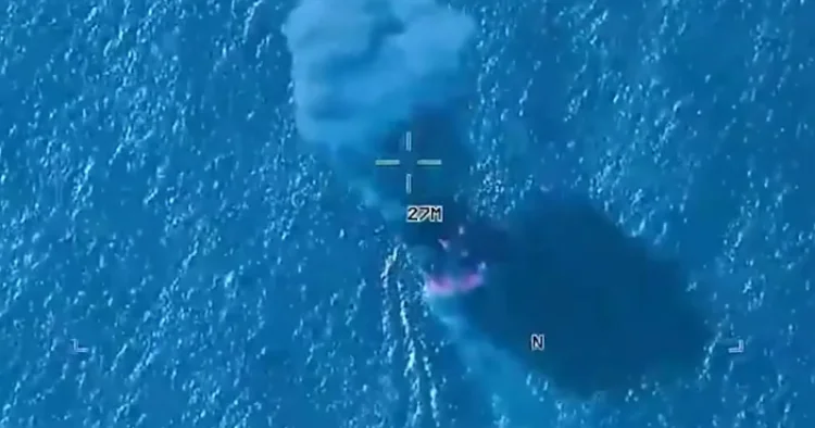 ABŞ narkotik daşımaqda şübhəli bilinən üç gəmiyə zərbə endirib