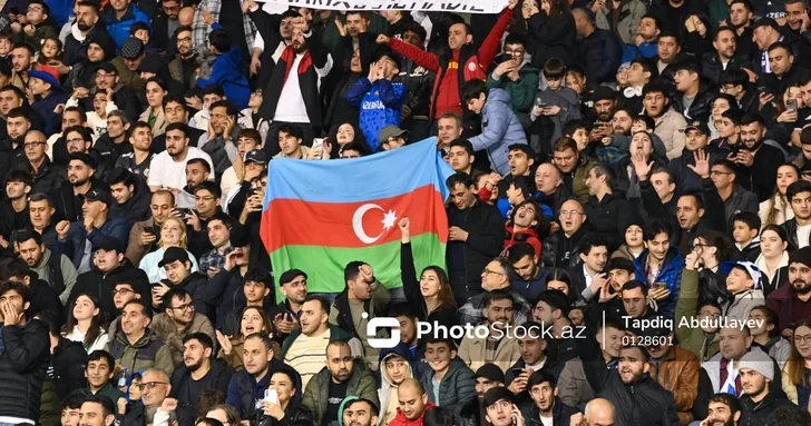 Карабах заплатит крупный штраф за фанатскую пиротехнику