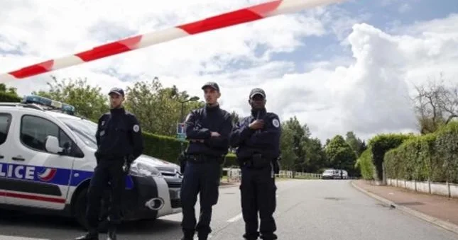 Fransada məsciddə yanğın