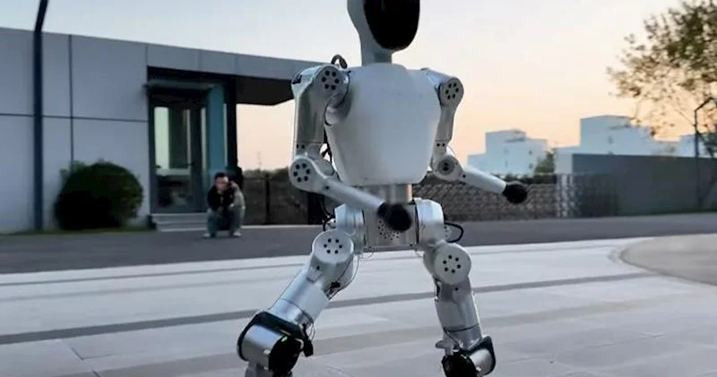 Çin dünyanın ən ucuz insanabənzər robotunu təqdim etdi − “iPhone” qiymətinə