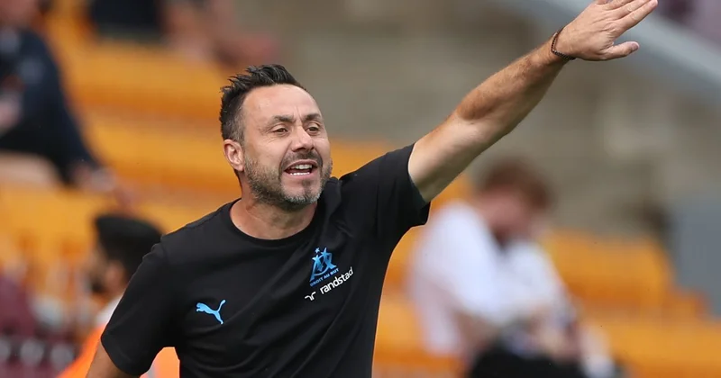 Fransa yığmasının keçmiş çalışdırıcısı De Dzerbinin “Marsel”dəki işini tənqid edib