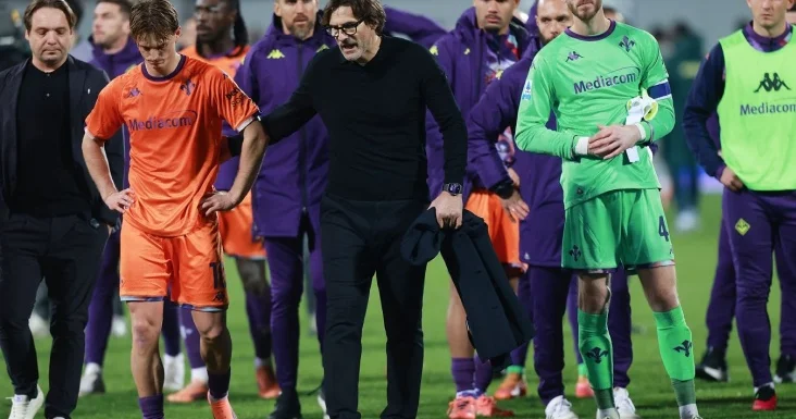 Fiorentina da vəziyyət kritik həddə çatdı Futbolçular dalaşdılar