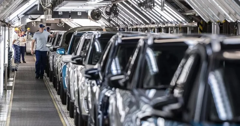 ЕС откажется от полного запрета на автомобили с ДВС