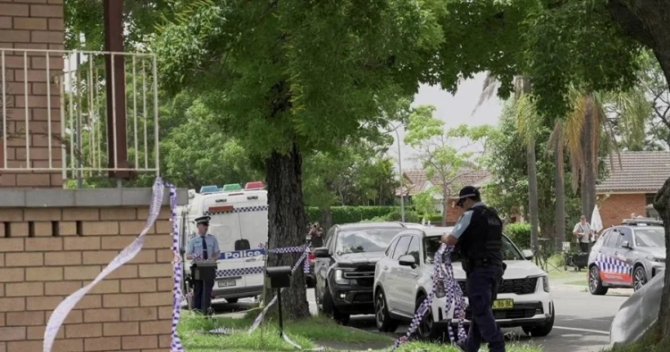 Avstraliya polisi terror aktından sonra çimərlikdə araşdırmanı genişləndirib