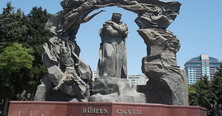 Hüseyn Cavidin dünyagörüşündə milli fəlsəfi və türkçülük görüşləri