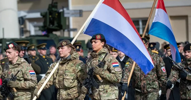 Hollandiya Ukraynaya hərbi kontingent göndərə bilər