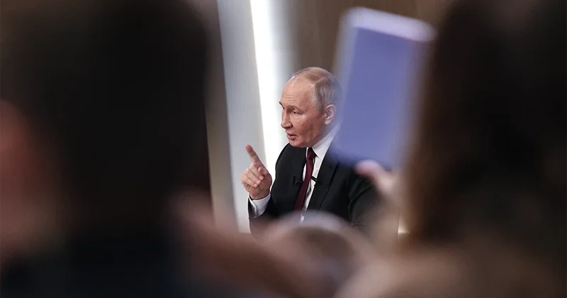 Песков: Путин детально изучает сообщения граждан к предстоящей прямой линии