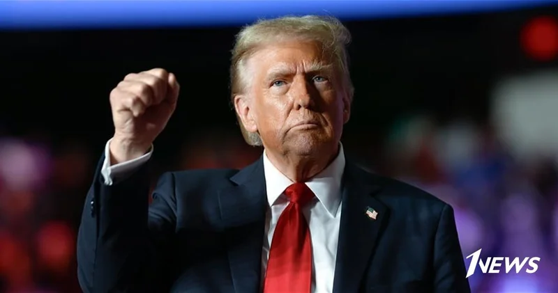 Трамп впервые вручил медаль за защиту мексиканской границы