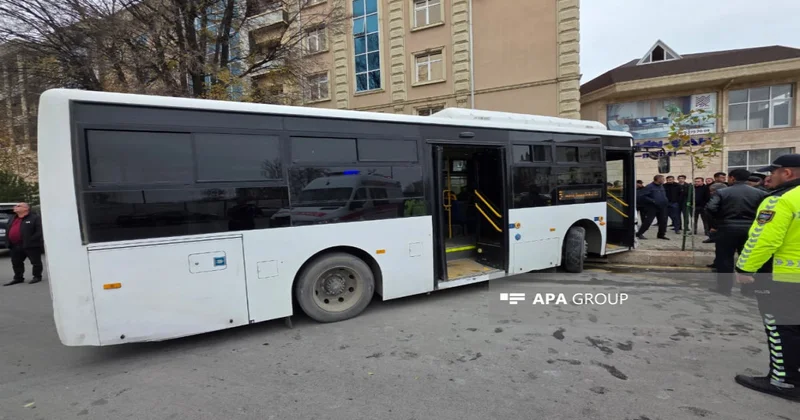 Naxçıvanda avtobus 4 maşına çırpılıb FOTO
