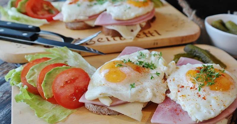 Почему не стоит пропускать завтрак по утрам?