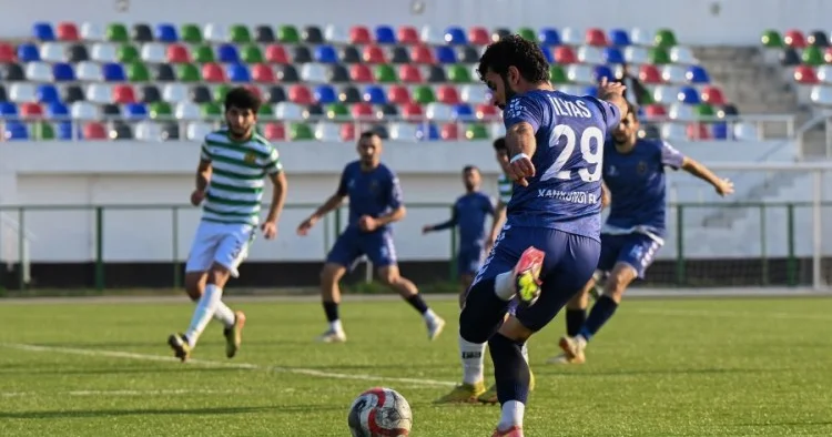 Xankəndi , Şirvan və Dinamo dan qələbə II Liqa