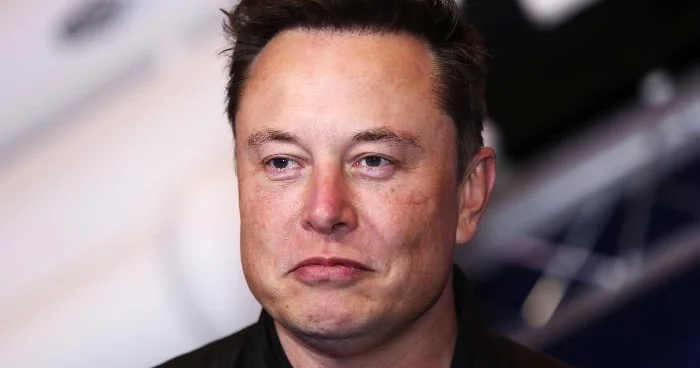 Mask 600 milyard dollarlıq sərvətə sahib ilk şəxs oldu