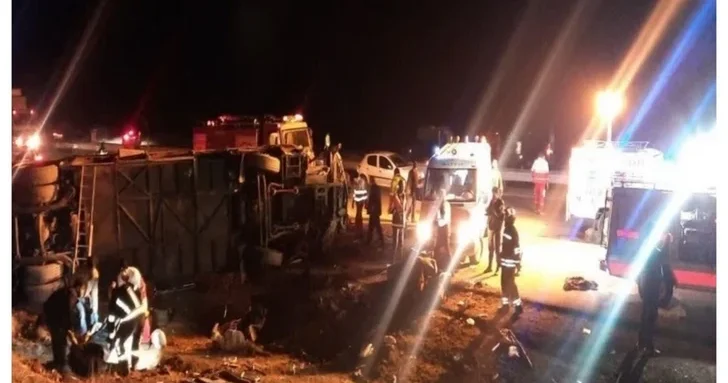 Трагедия на иранской трассе: 13 погибших в результате автокатастрофы