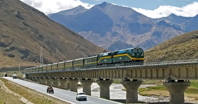 Qırğızıstan və Özbəkistan Çinlə dəmir yolunun tikintisinə dair müqavilə imzaladı