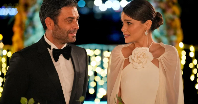 GoTürkiye nin 10 seriyalı yeni mini serialı “Bir İstanbul Hekayəsi” YouTube da yayımlanıb FOTOLAR