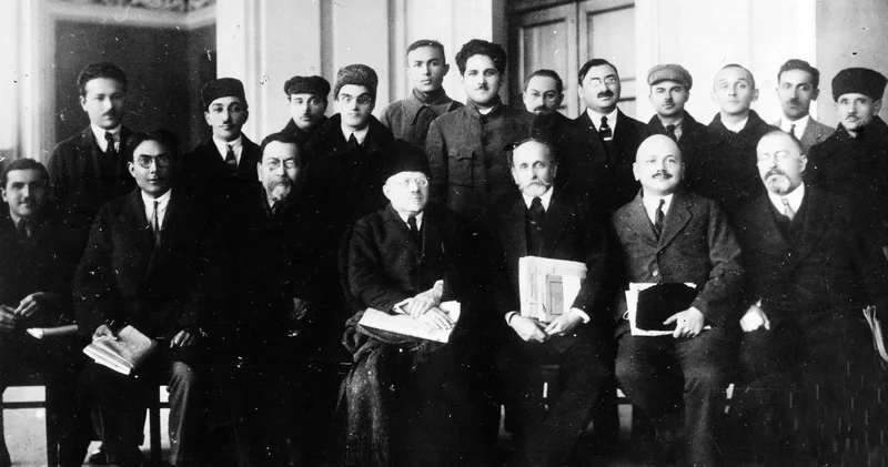 Özbəkistan nümayəndələri Bakı məclisində